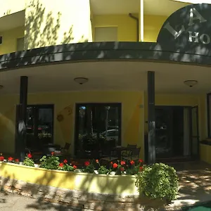Laila Hotel